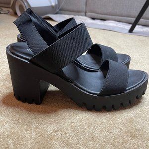 Madden Girl Chunky Black Sandals 8